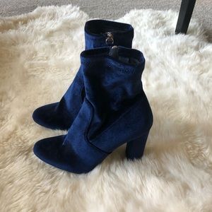 Steve Madden blue velvet boots Sz 8